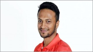 সাকিবের হাতে করোনা পরীক্ষার নেগেটিভ রিপোর্ট